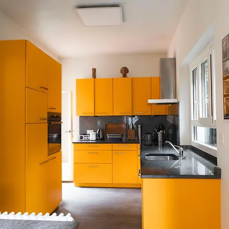 Uferhaus Luccio * Minusio