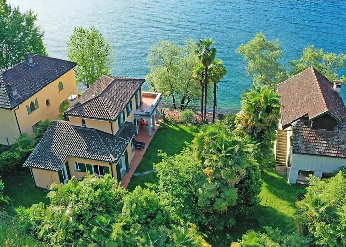 Uferhaus Luccio 펜션 Minusio